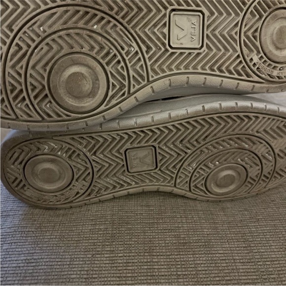 Veja White and Rust Orange Sneakers Classic Tennis Style - Picture 5 of 5